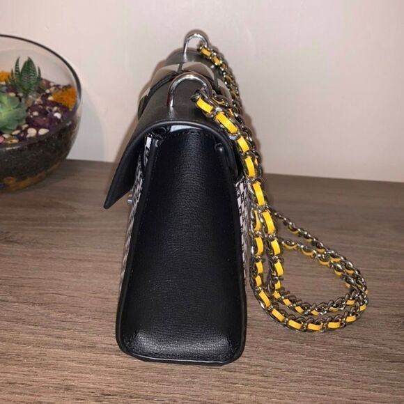 NWT MK New York City Rose Medium Flap Should - Picture 7 of 11